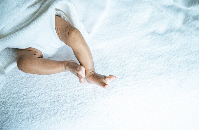Bebelusul nascut prematur: Fricile parintilor, momentul externarii si masuri speciale acasa