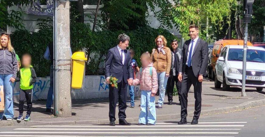 Discutia emotionanta pe care a avut-o Nicusor Dan cu fiica sa, dupa prima zi ca presedinte ales: „Ea a fost destul de trista”