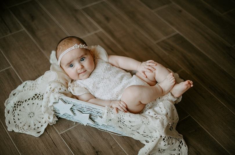Nume de fetite nascute in noiembrie: Semnificatii si idei unice pentru parinti