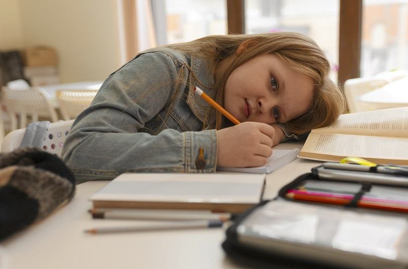 Pericolul ascuns in gustarile copilului tau: cum previi obezitatea