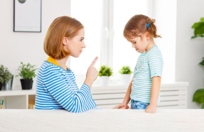 Cele 10 reguli pentru a stapani un copil furios