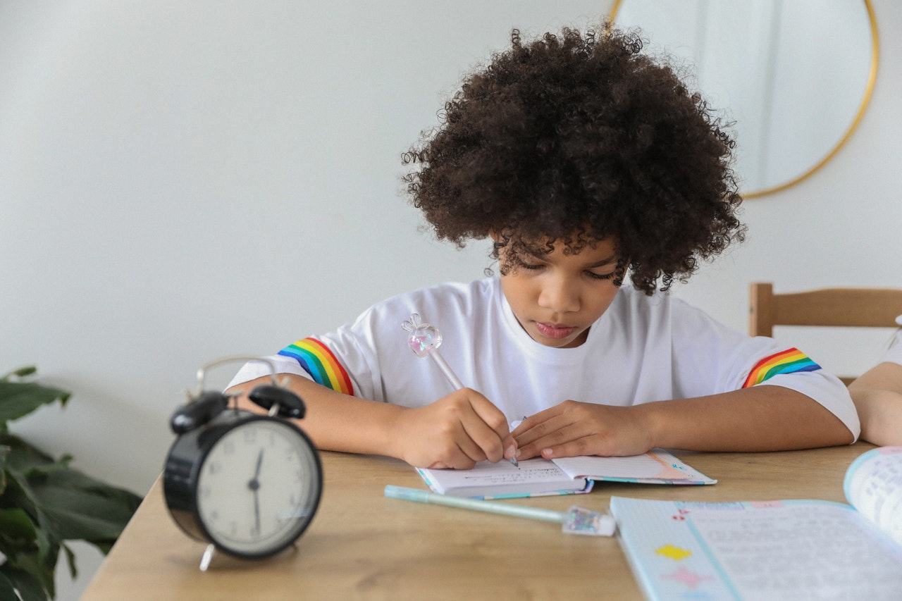 Cum il inveti pe copil sa spuna cat este ceasul?