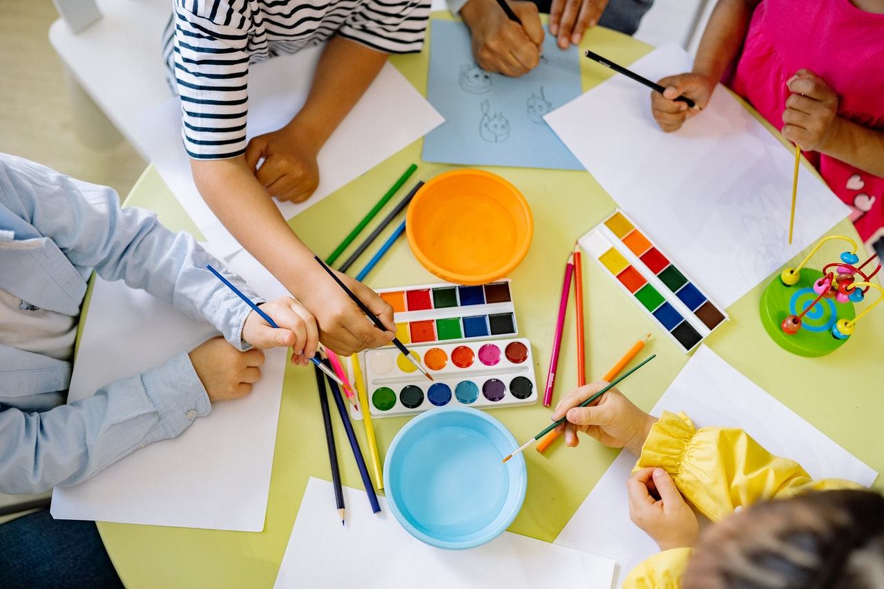 Beneficiile coloratului si al cartilor de colorat pentru copii