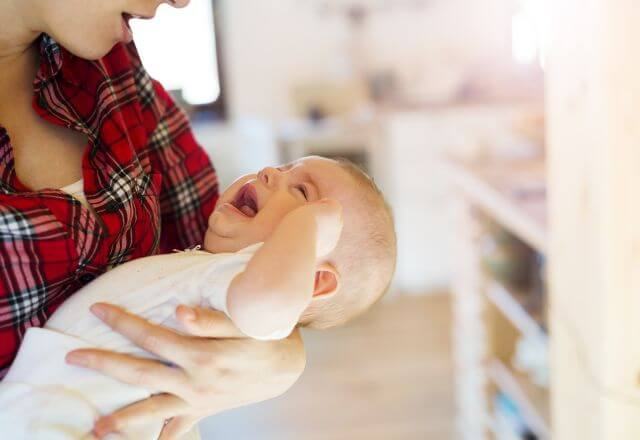 Bebelusii smiorcaiti devin copii inteligenti, conform unui studiu recent