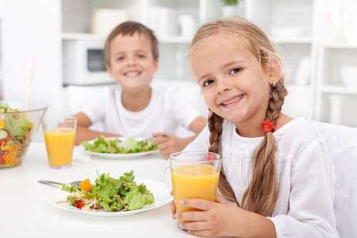 Principii alimentare in dieta copiilor - Piramida alimentara la copii