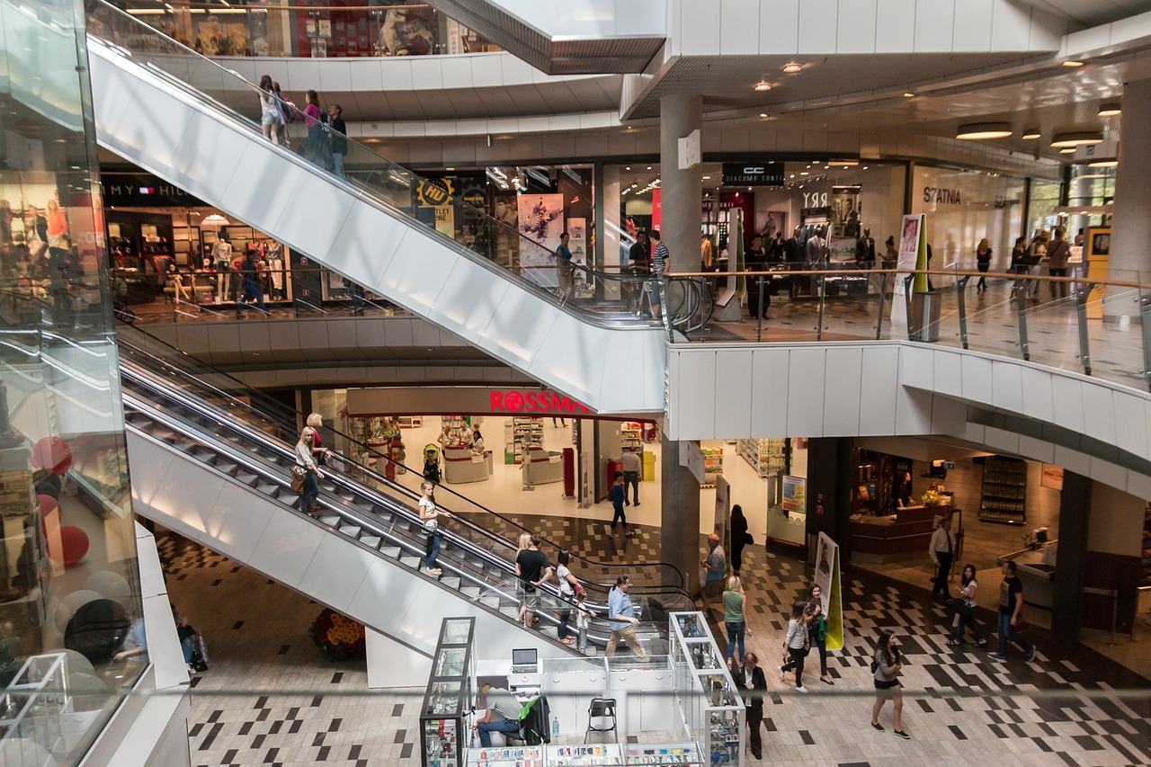 Program mall-uri si supermarketuri de sarbatori. In ce zile vor fi inchise, de Craciun si Revelion