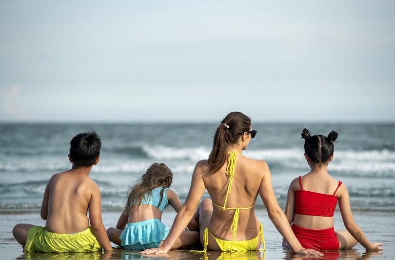 Protectia pielii copiilor vara: cum alegi crema SPF potrivita si cum o aplici corect