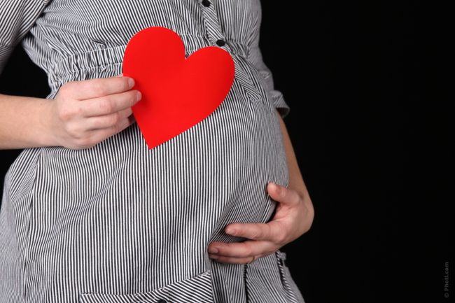 7 lucruri ESENTIALE de care ai nevoie in primul trimestru de sarcina