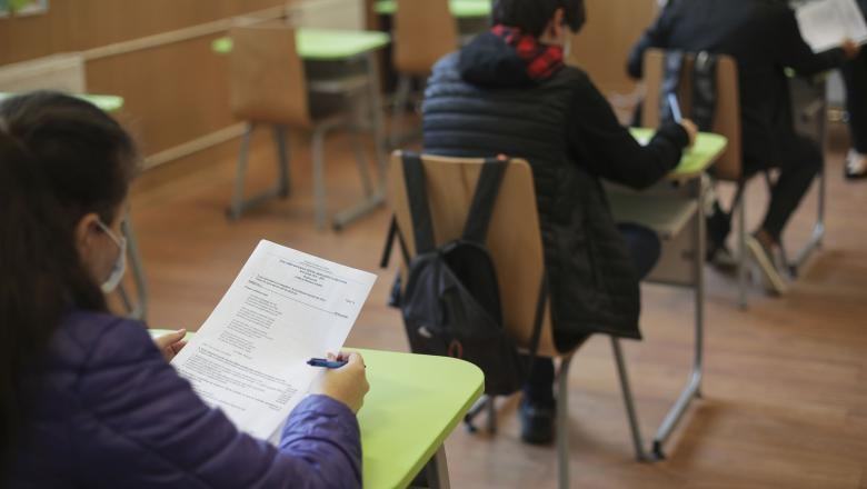 Cum incepe anul scolar 2020-2021 in alte tari si ce planuri au autoritatile din Romania
