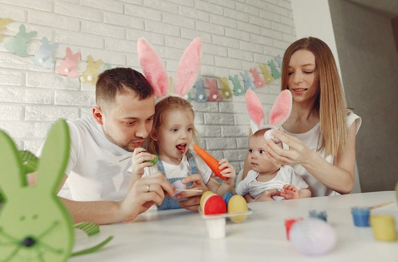 Cum sa pregatesti un copil mic si nazdravan pentru o sedinta foto de Paste
