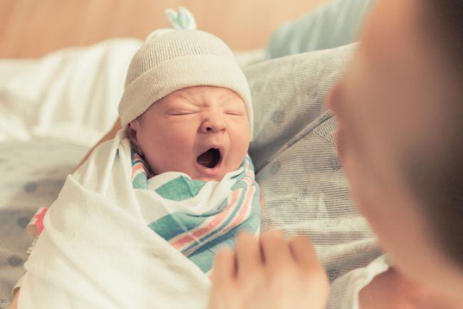 6 lucruri pe care proaspetii parinti ar trebui sa le faca pentru a creste un bebelus sanatos