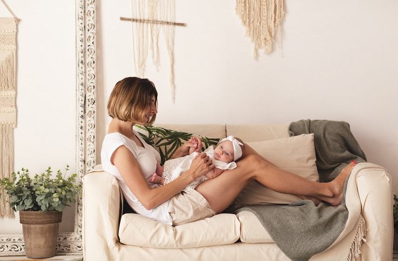 Cum revin unele mamici la silueta perfecta imediat dupa nastere