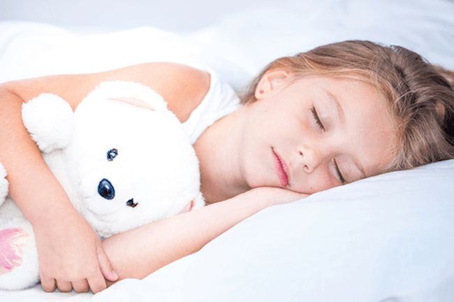 Somnul profund la copii: cele 10 reguli pentru a-l face sa se odihneasca
