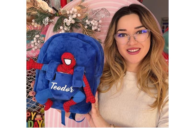 Magia personalizarii: De ce un ghiozdan personalizat este cadoul ideal pentru inceputul gradinitei (sau orice ocazie)?