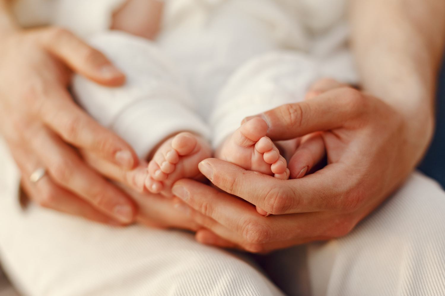 Stimulent financiar pentru nou-nascuti. Acte necesare si conditii de acordare