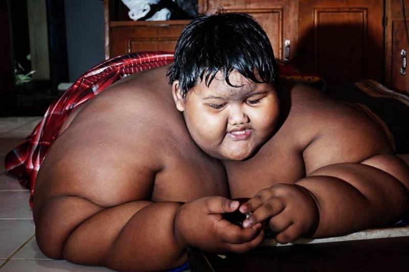 Cel mai gras copil din lume a slabit enorm. Cum arata acum baiatul care cantarea 192 de kilograme