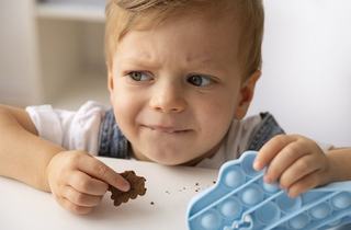 Biscuiti de dentitie pentru bebelusi: beneficii, alternative naturale si retete simple