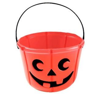 Incepe pregatirile pentru petrecerea de Halloween