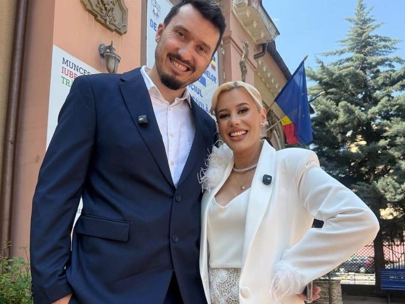Anisia Gafton a nascut! Comedianta si Serghei au devenit parinti de baietel si au publicat prima imagine: „Trei”