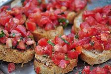 Bruschette cu rosii