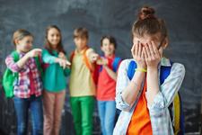 Legea care interzice bullying-ul in scoli a intrat in vigoare