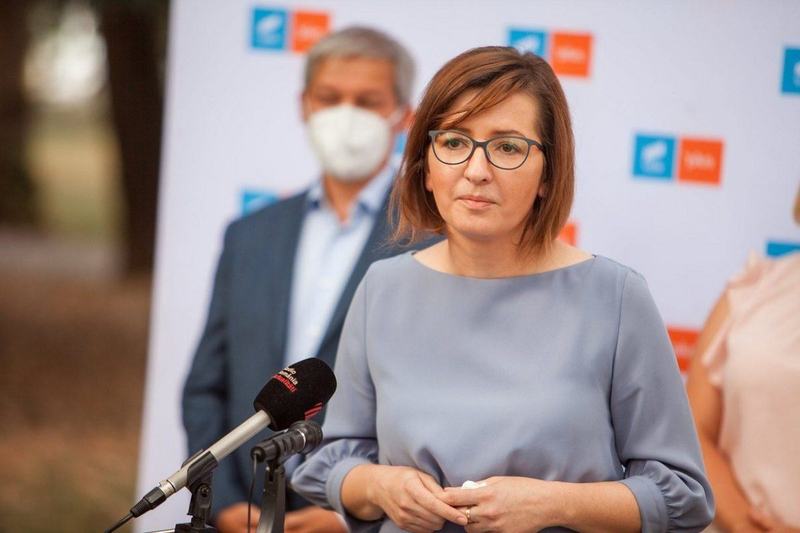 Ioana Mihaila, fostul ministru al Sanatatii, si-a vaccinat copilul in varsta de 8 ani: 