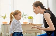 8 moduri prin care poti sa-ti disciplinezi copilul fara sa-l bati