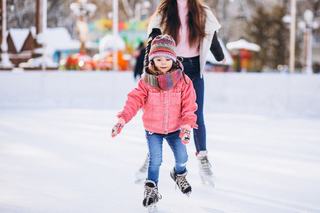Cursuri gratuite de patinaj pentru copii, in Bucuresti. De la ce varsta pot merge micutii