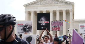 Dreptul la avort, revocat in SUA de Curtea Suprema. Este considerat “complet lipsit de fundament”