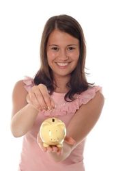 Independenta financiara a adolescentului