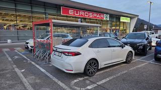 A oprit 21 de minute intr-o parcare pentru a-si hrani bebelusul, apoi a primit acasa o amenda de 203 euro