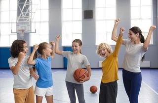 Vouchere pentru sport de pana la 700 de lei pentru copii. Ce primarii ofera bani si cine poate beneficia