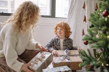 3 cadouri de Craciun perfecte pentru copilul tau, potrivit unui psiholog