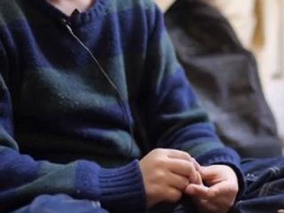 Elev batut de preot pana i-a dat sangele, pentru ca nu a vrut sa faca semnul crucii