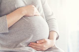 O femeie, insarcinata in luna a saptea, si-a pierdut viata in salupa care o ducea la spital