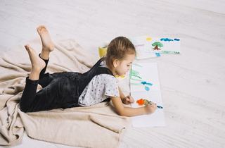 Copiii care deseneaza de mici: cum desenul imbunatateste concentrarea si gandirea logica