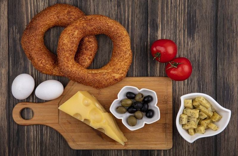 Maslinele in alimentatia copilului: de la ce varsta se introduc si retete pentru micul dejun