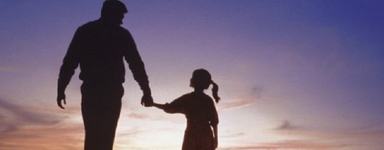 Dragostea de tata: Prezenta lui in copilarie creeaza femei sigure si independente