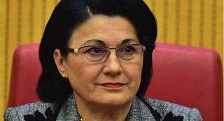 Ecaterina Andronescu schimba programa scolara: "Se lucreaza deja la acest lucru"
