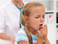 Tusea umeda sau expectoranta la copii. Cauze si tratament