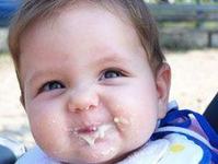 Cand se introduc iaurtul si branza dulce in alimentatia bebelusului?