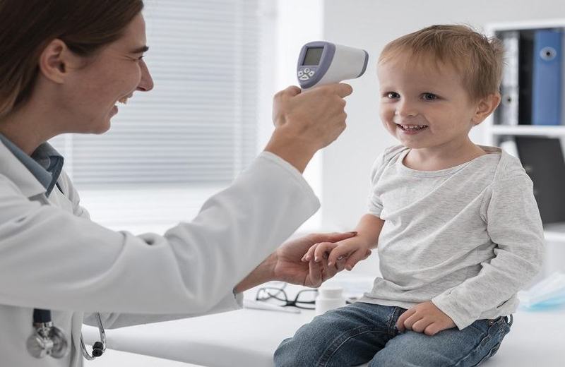 Boala gura-mana-picior la copii: cand apare, primele simptome si cum previi infectarea