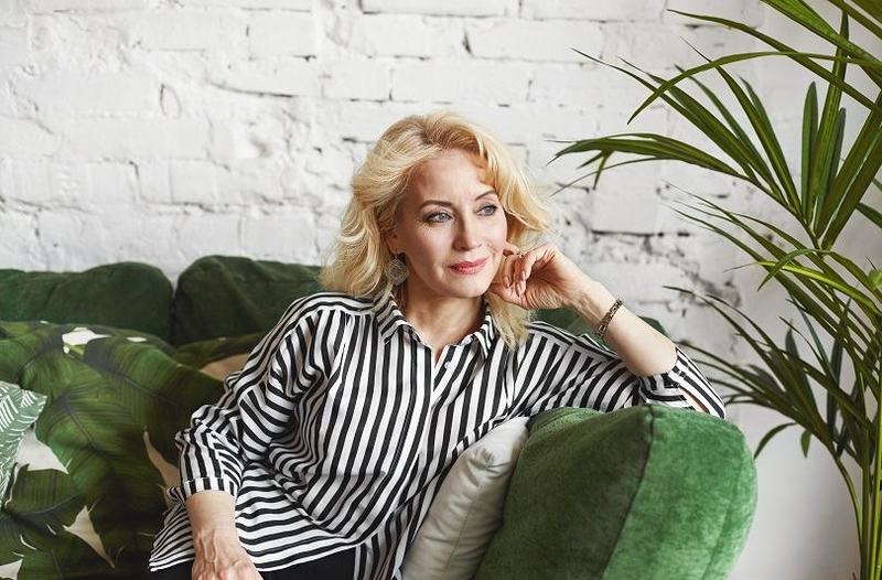 Cum afecteaza menopauza organismul femeii. 9 schimbari prin care trece corpul dupa 40 de ani