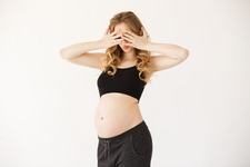 Probleme de vedere la care sa fii atenta in timpul sarcinii. Poate fi mai grav decat crezi