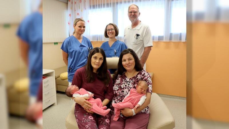 Doua surori romance au nascut in aceeasi zi, la acelasi spital din Austria. Fetitelor le despart mai putin de 90 de minute