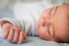 Regresia somnului la bebelusi. Ce este si de ce apare