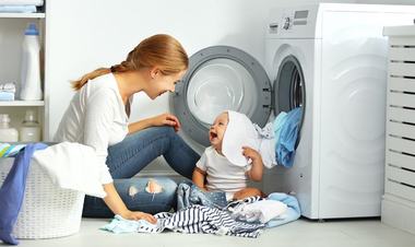 5 lucruri pe care trebuie sa le stii inainte de a spala hainele bebelusului tau