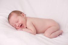 Cand incep bebelusii sa zambeasca. 7 activitati pentru a-i incuraja