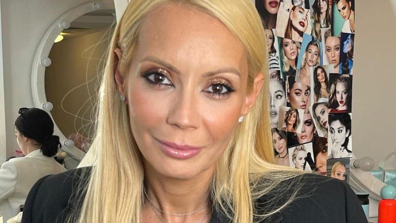 Ce a facut fiica Dacianei Sarbu pe internet. Mama ei a prins-o si a ramas fara cuvinte: 