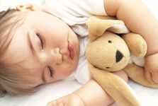 6 lucruri pe care sa nu le faci cand incerci sa adormi bebelusul